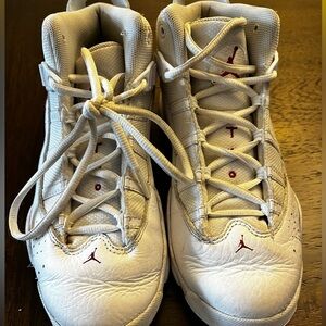 Boys basketball shoes only worn a few times indoors for basketball.